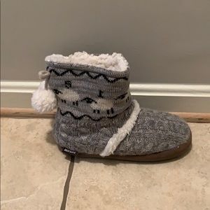 Mukwks House Slippers